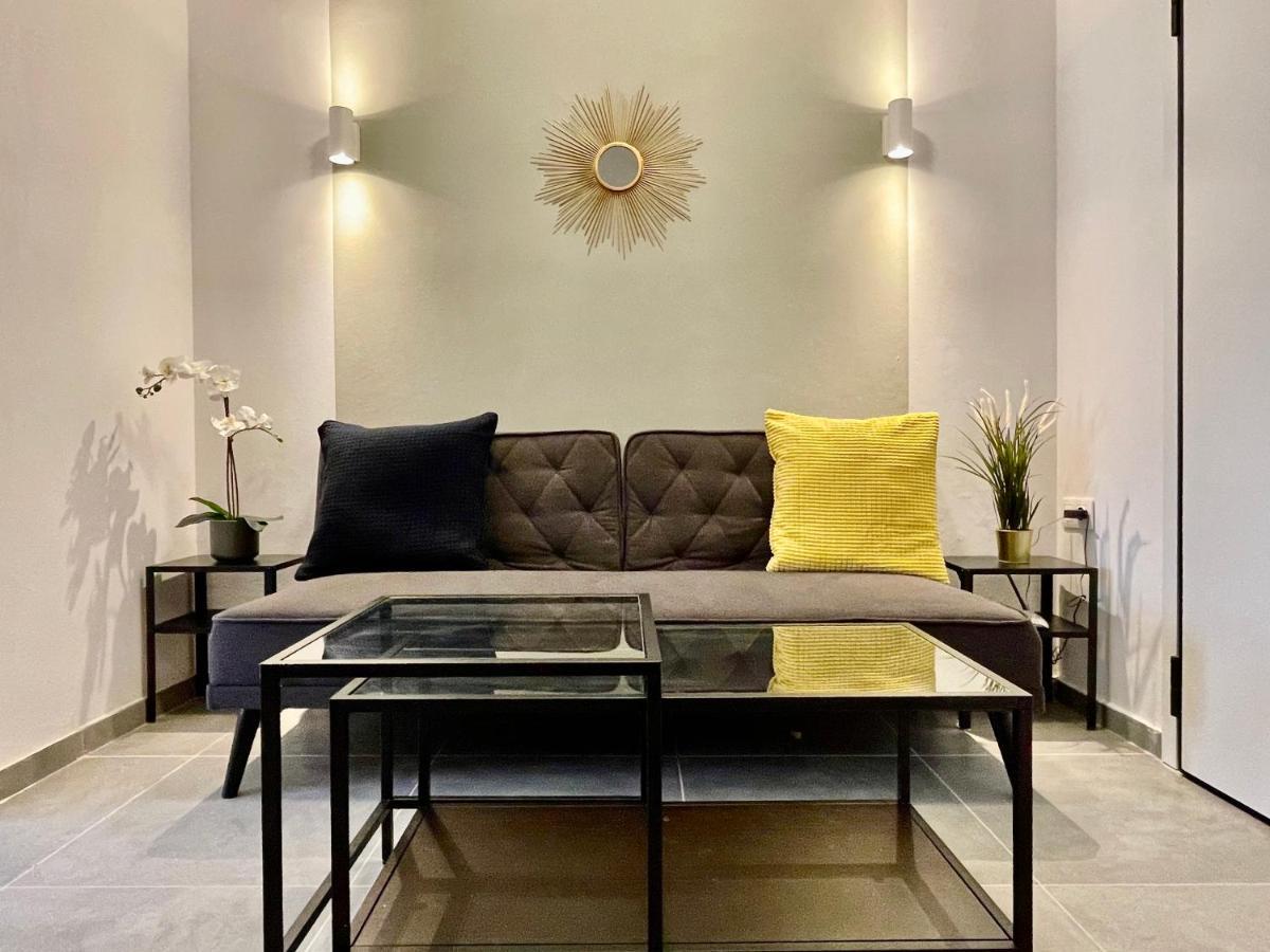B&B Boutique Two Bedrooms Apartments Athens Ngoại thất bức ảnh